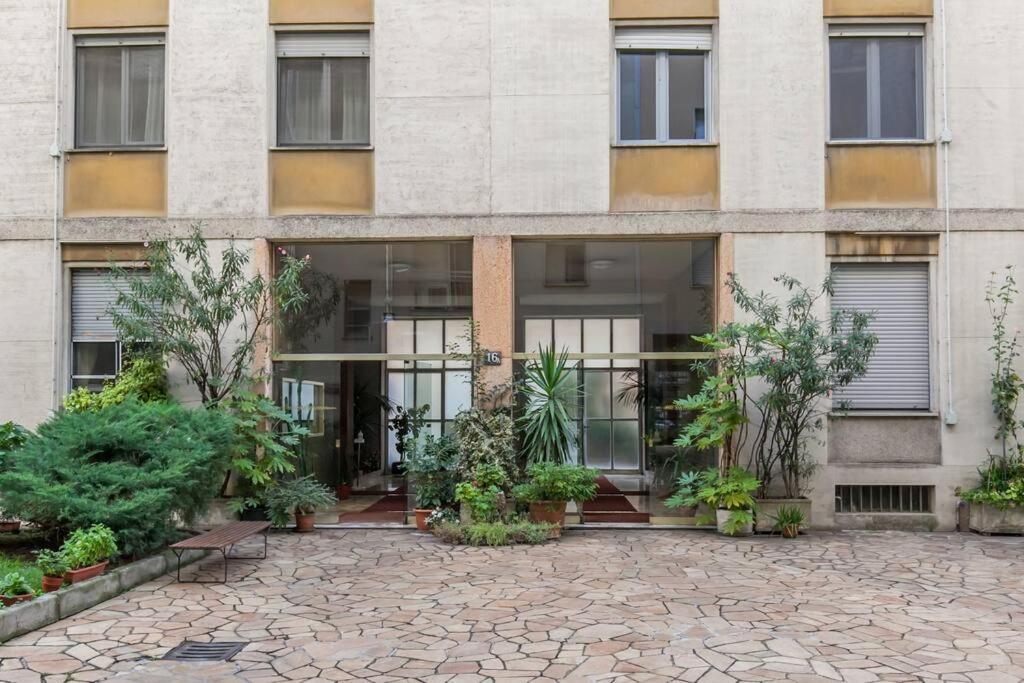 Bocconi And Navigli Apartment Milão Exterior foto